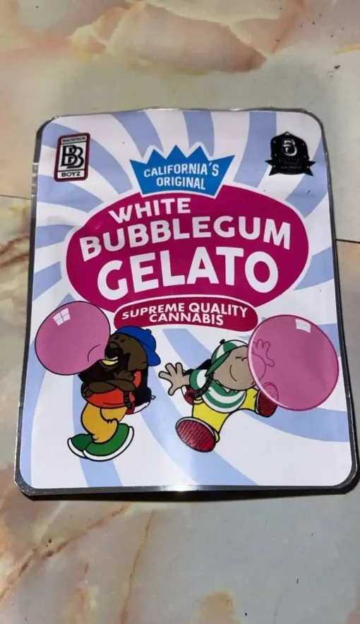 White bubble gum gelato 
